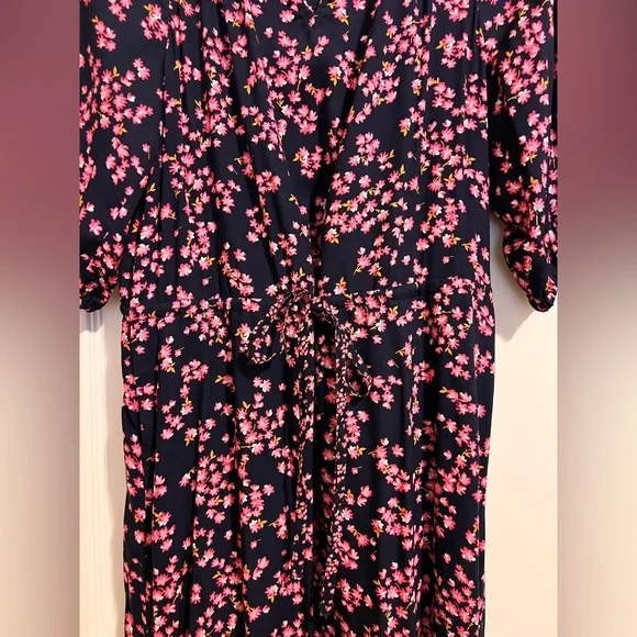 Draper James Martina Popover Dress in Navy Cherry Blossom Size M - Picture 5 of 11